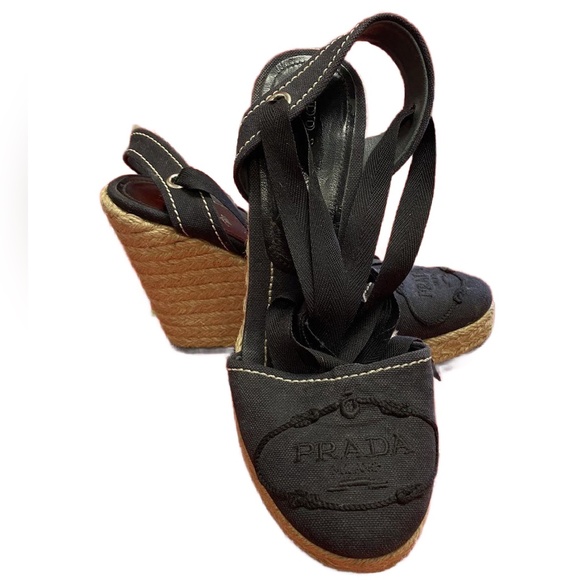 Prada Black Women's Wedge Heels Made In Italy Size 7.5 / COA - Picture 1 of 12